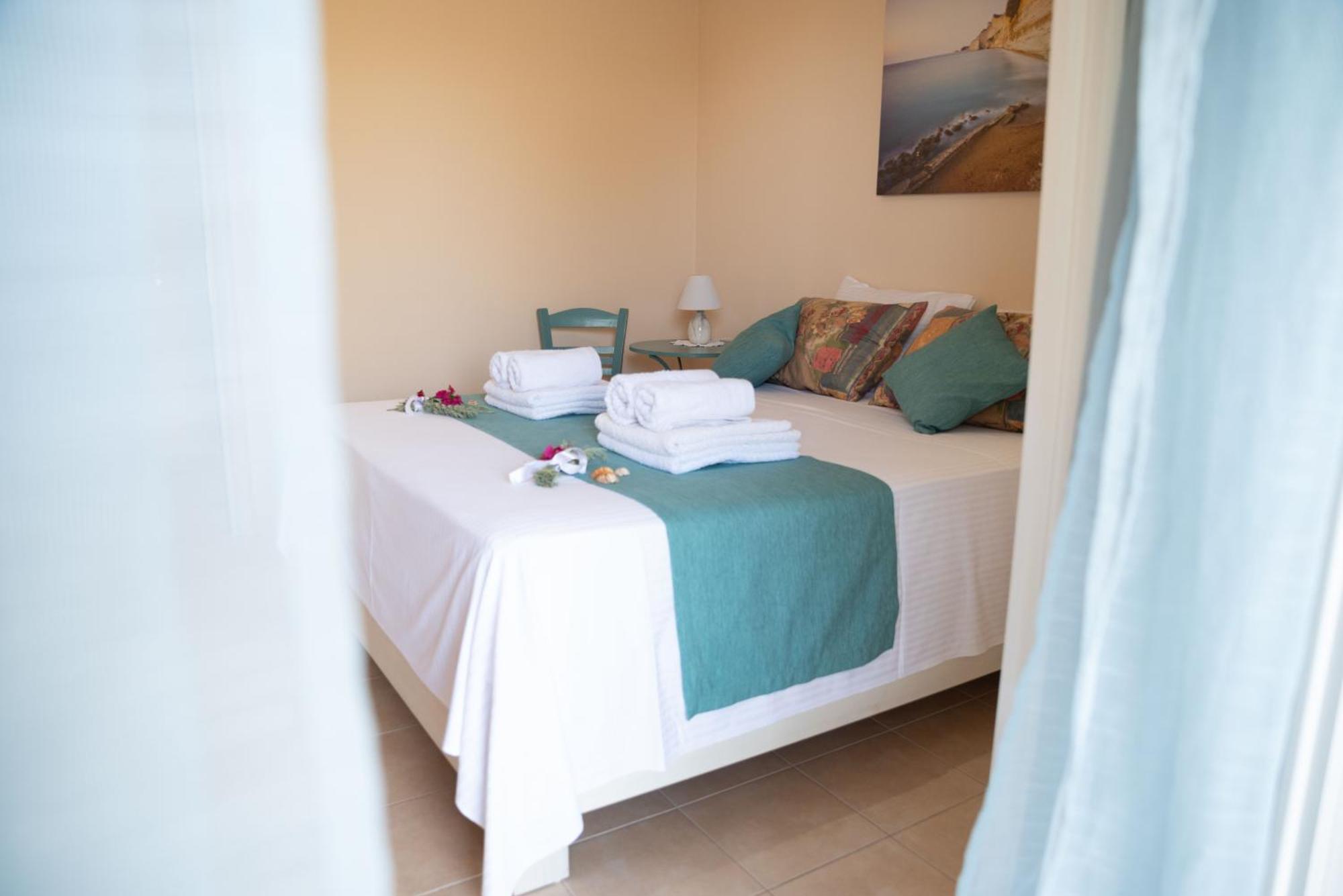 Solari Hill Maisonette Two Private Parking Alepou 外观 照片