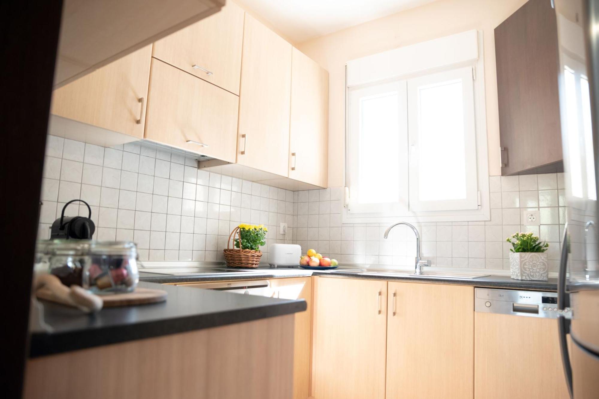 Solari Hill Maisonette Two Private Parking Alepou 外观 照片
