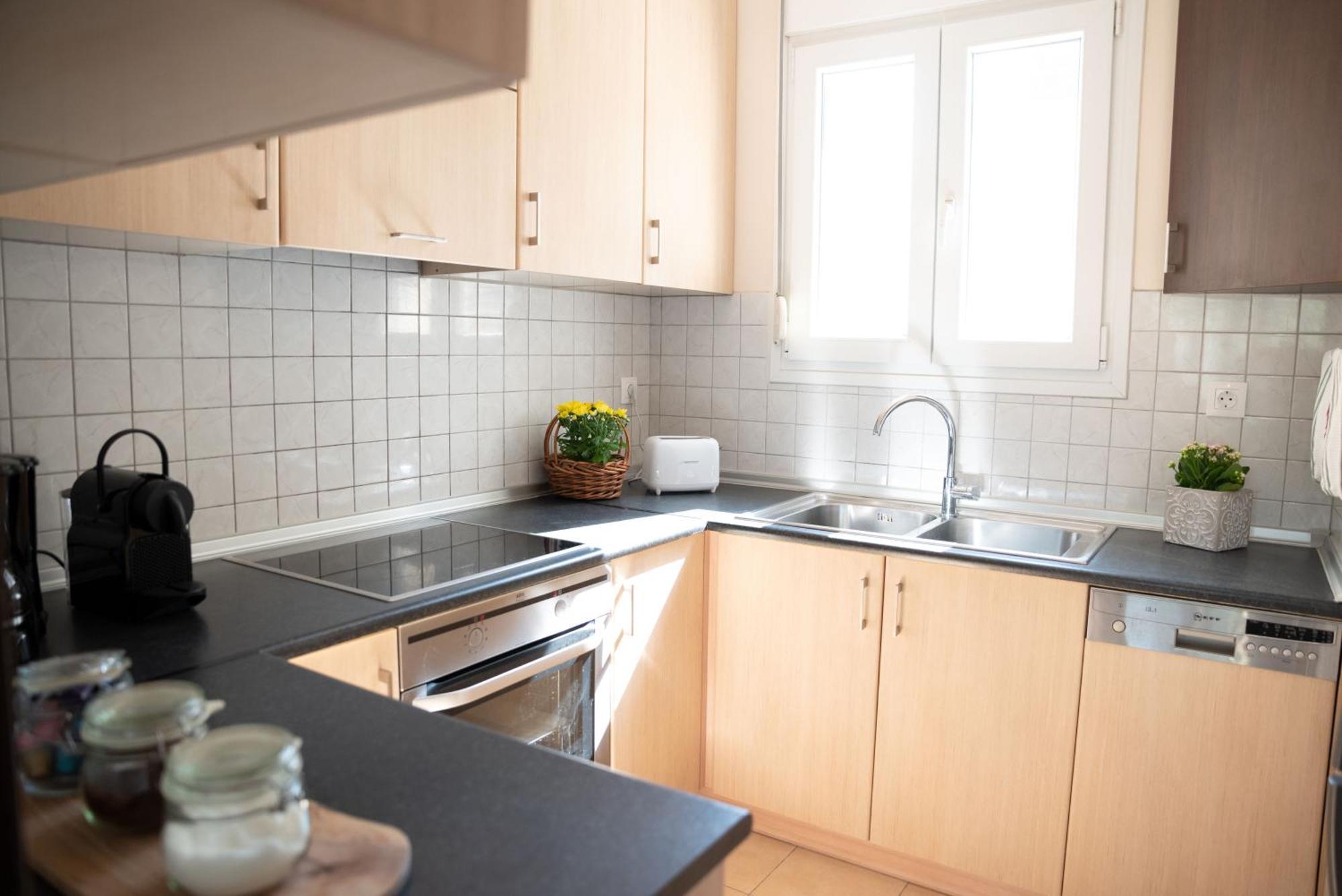 Solari Hill Maisonette Two Private Parking Alepou 外观 照片